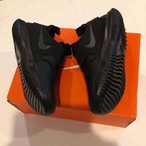 Nike Kids Flex Runner Boys All Black Shoes